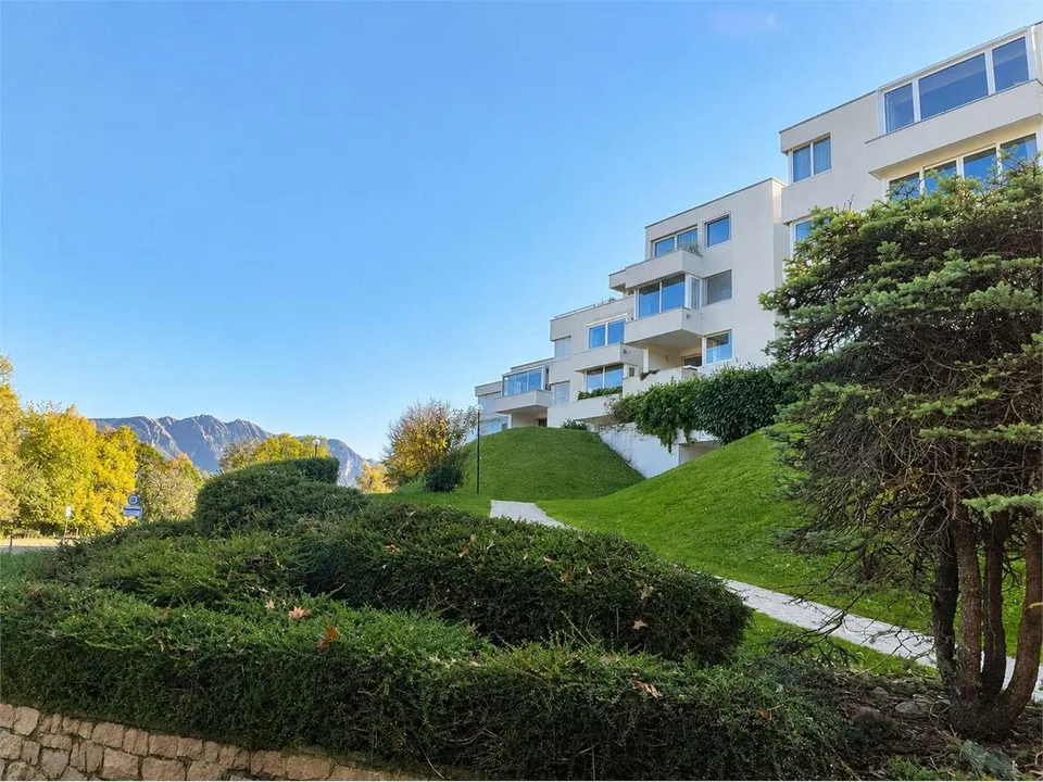Moderno appartamento a Lugano con vista panoramica sul lago – Foto 11 von 13