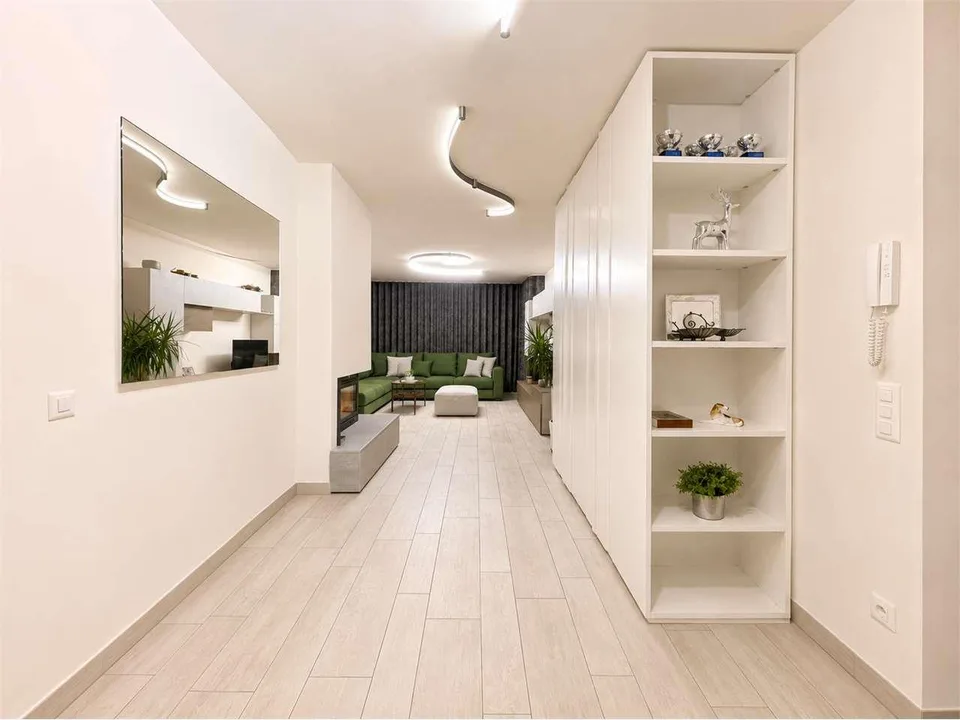 Moderno appartamento a Lugano con vista panoramica sul lago
