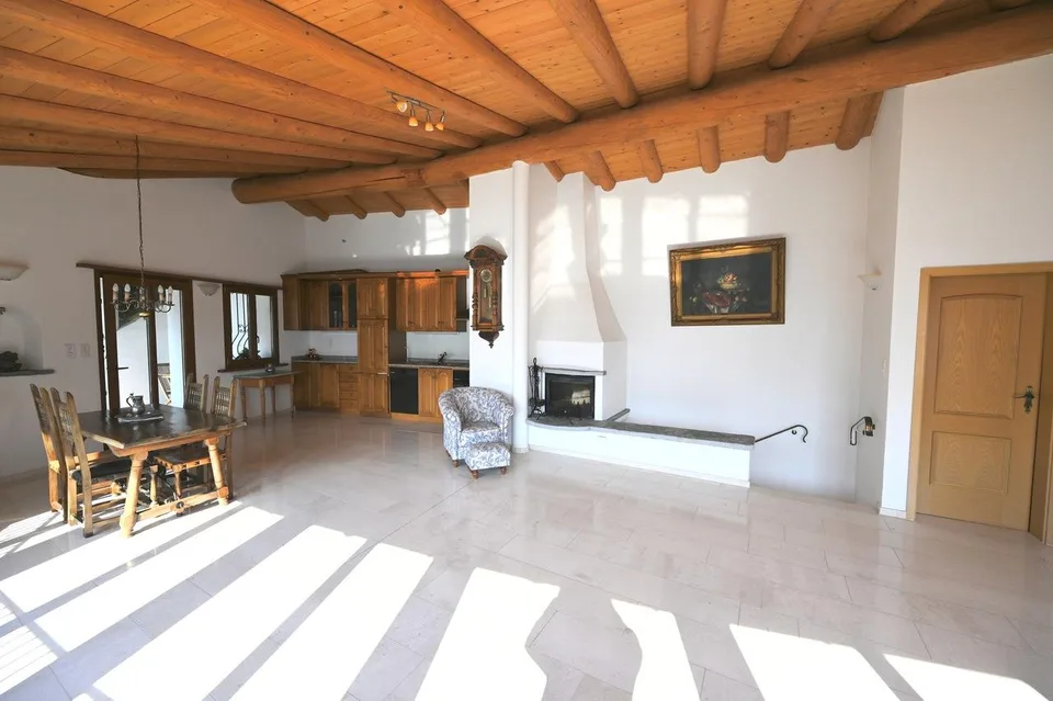 2 Ville Gemelle in Stile Rustico con Vista Lago e Piscina