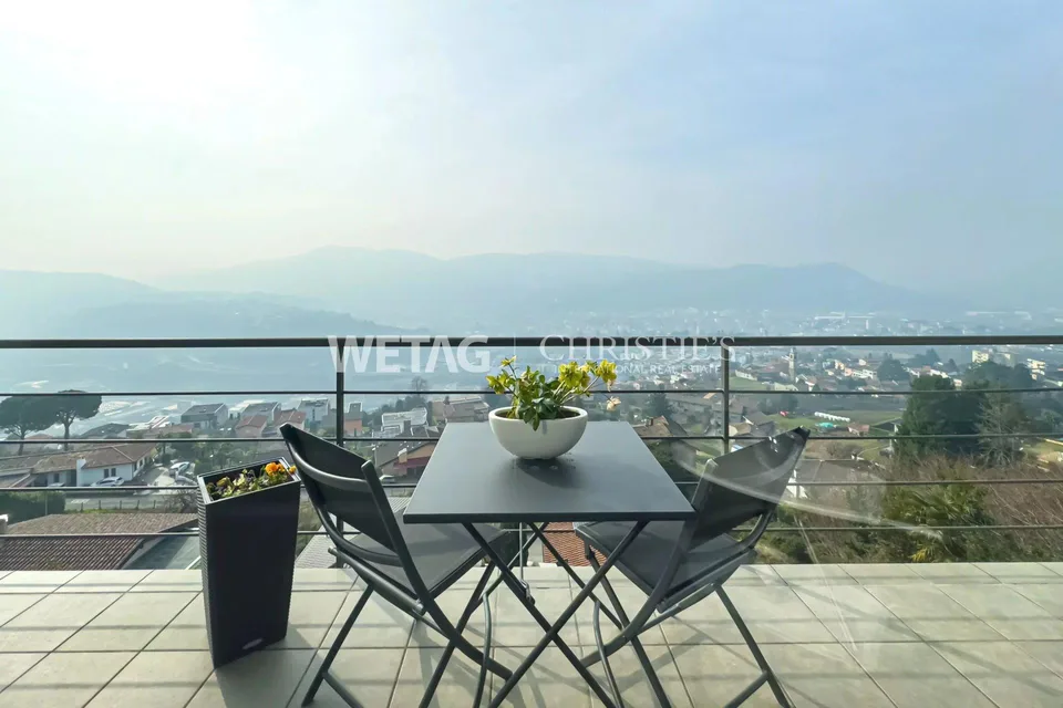 Lugano-Vacallo: Moderne Villa zu verkaufen, auch als Zweitwohnsitz ...