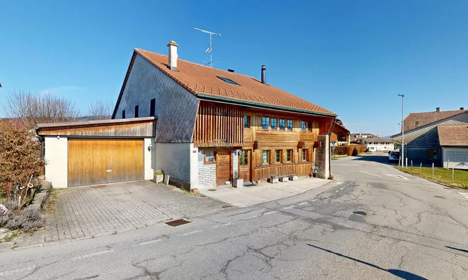 Geräumiges Haus mit großem Potenzial in einer friedlichen Umgebung