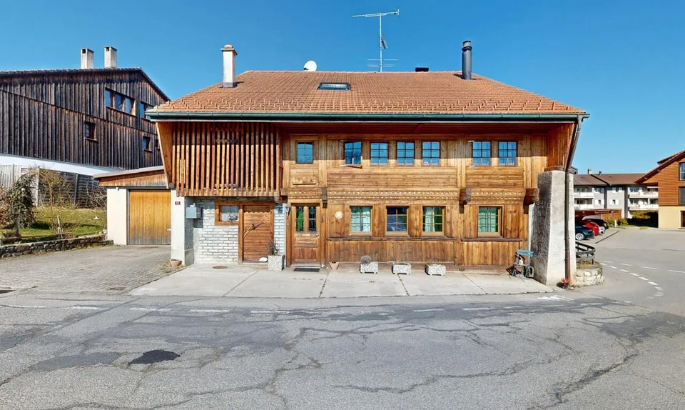 Geräumiges Haus mit großem Potenzial in einer friedlichen Umgebung