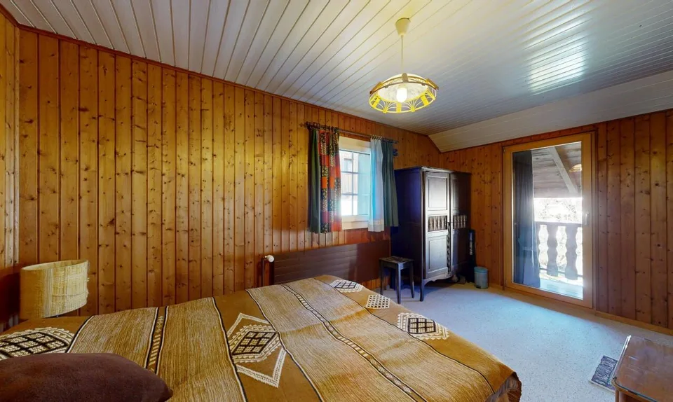 Geräumiges Haus mit großem Potenzial in ruhiger Lage – Foto 7 von 19