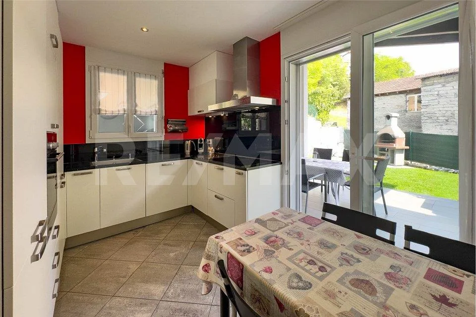 Casa unifamiliare di 6 locali in posizione comoda – Foto 6 von 13