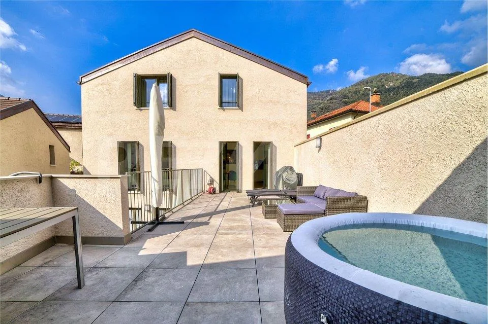 Moderno duplex di 4.5 locali