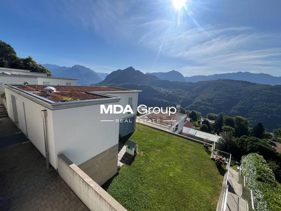 Casa unifamiliare - Collina d'Oro