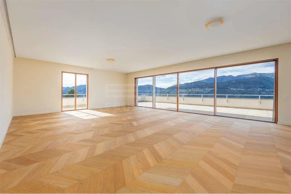 Attico di lusso a Montagnola con piscina e SPA