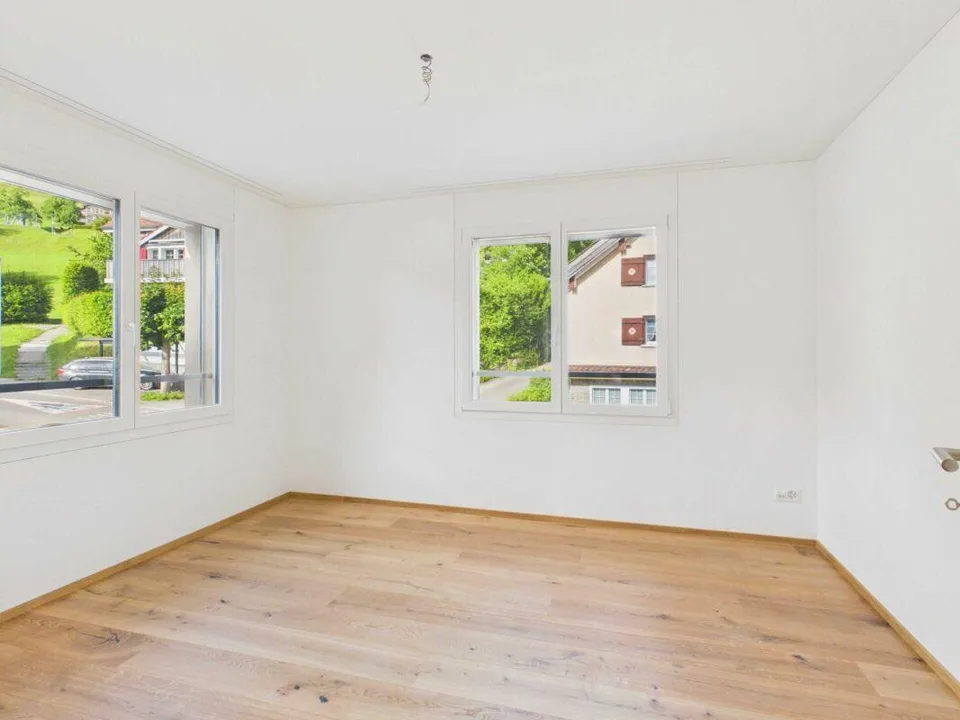 Neubau - Erstbezug / 4½-Zimmerwohnung OG1 – Foto 8 von 12