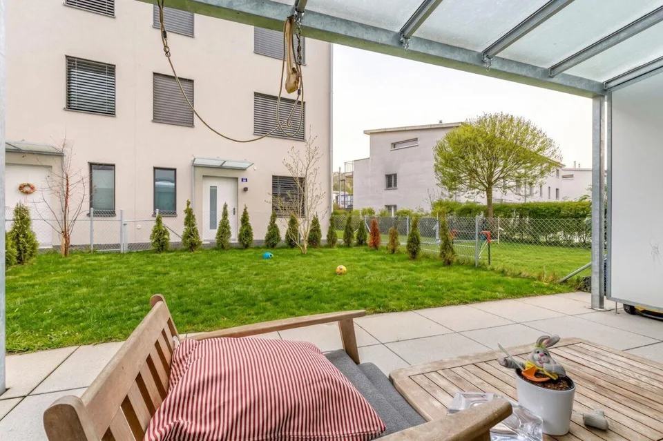 Casa a schiera moderna di 7,5 locali direttamente sulla riserva naturale di Töss – foto 8 di 21