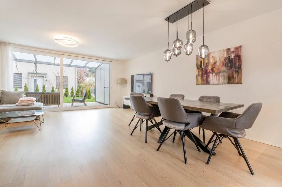 Casa a schiera moderna di 7,5 locali direttamente sulla riserva naturale di Töss – foto 6 di 21