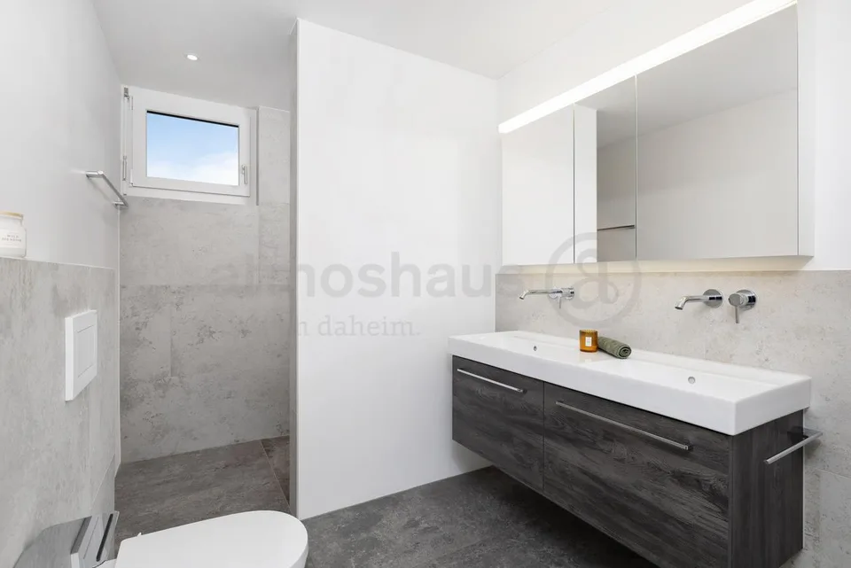 Casa unifamiliare moderna a Heimiswil con grande terreno e terrazza – foto 9 di 9