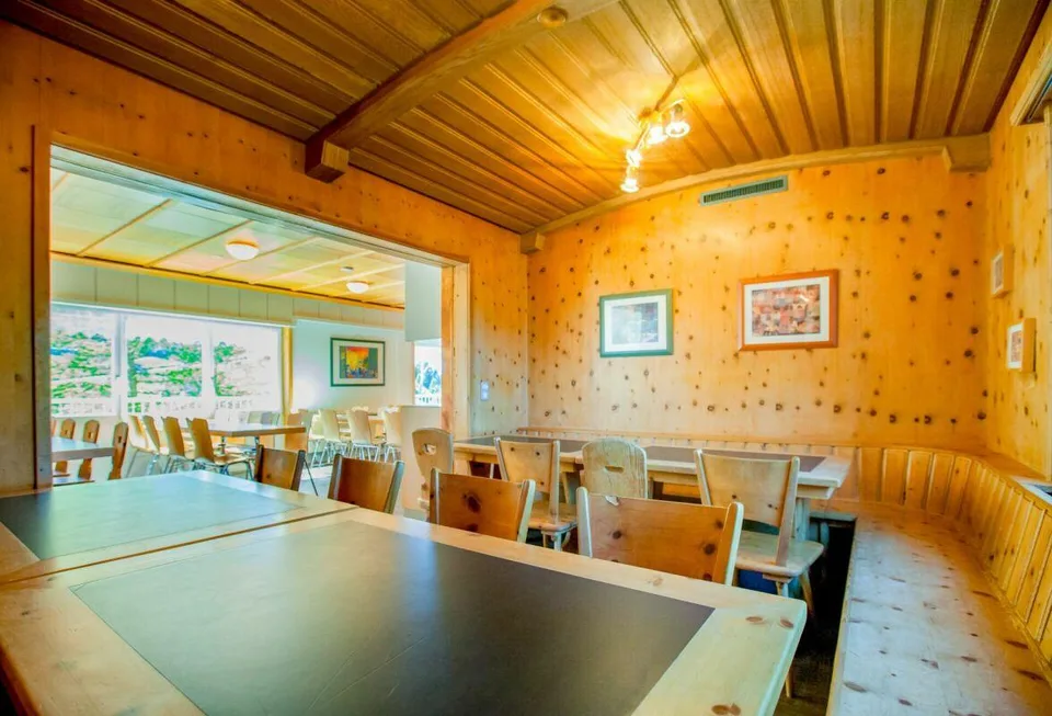 Rare opportunité dans la région du Pizol - maison de groupe et de vacances établie