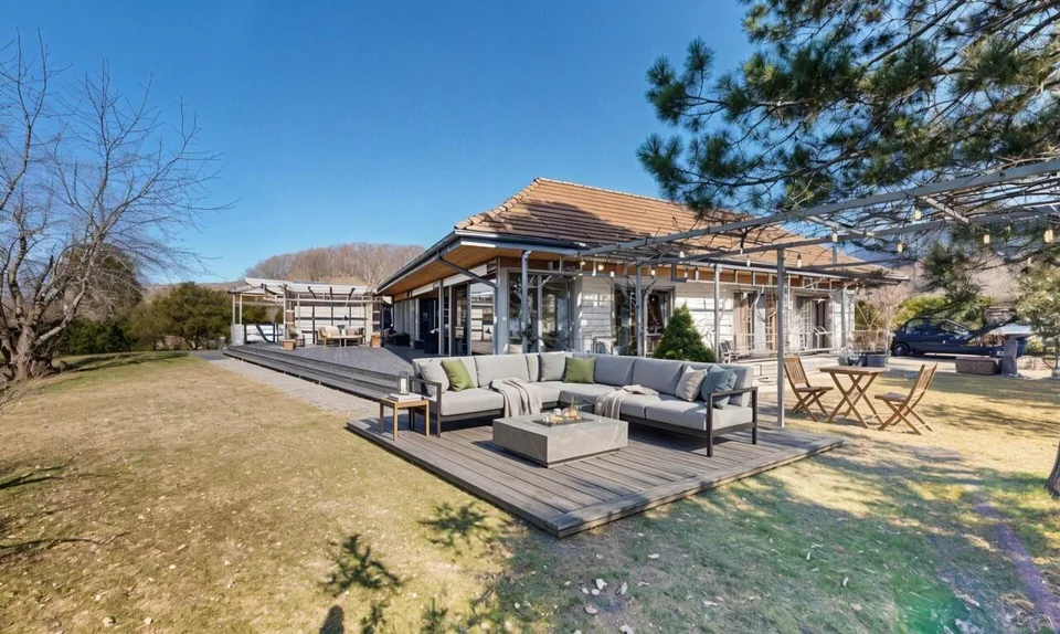 Außergewöhnliche Villa mit Panoramablick auf den See