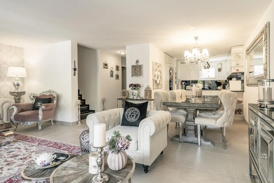 CASA A SCHIERA DI 6.5 LOCALINEL CUORE DI WERDENBERG – foto 18 di 33