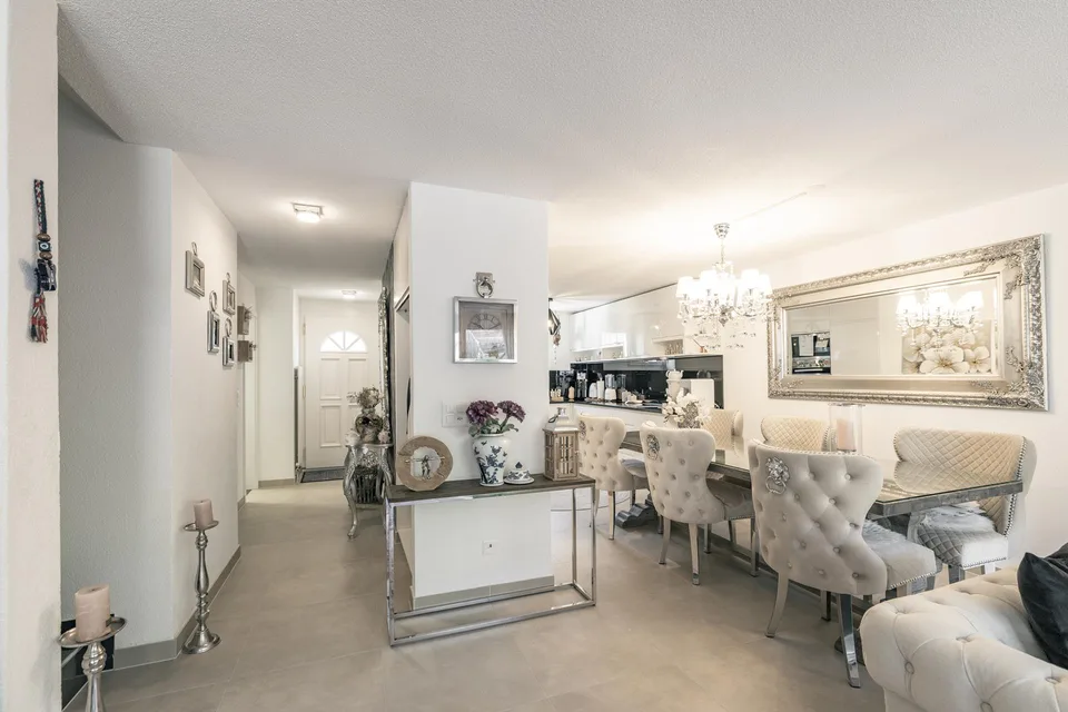 CASA A SCHIERA DI 6.5 LOCALINEL CUORE DI WERDENBERG – foto 6 di 33