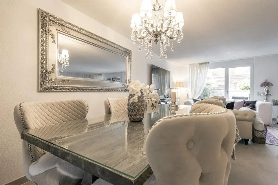 Schönes 6.5-Zimmer Reihenhaus mit Schlossblick im Werdenberg!