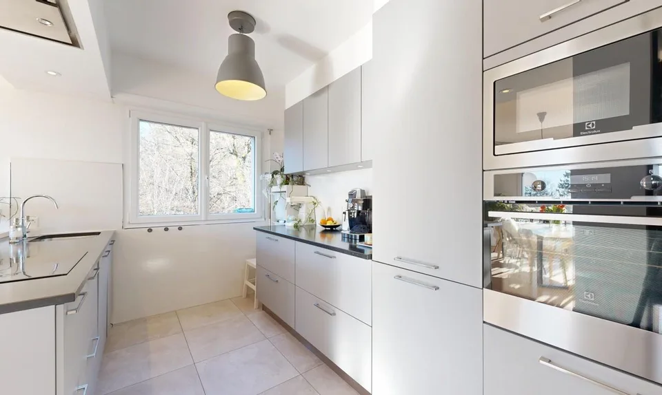 Appartement lumineux 4 chambres avec balcons et vue dégagée