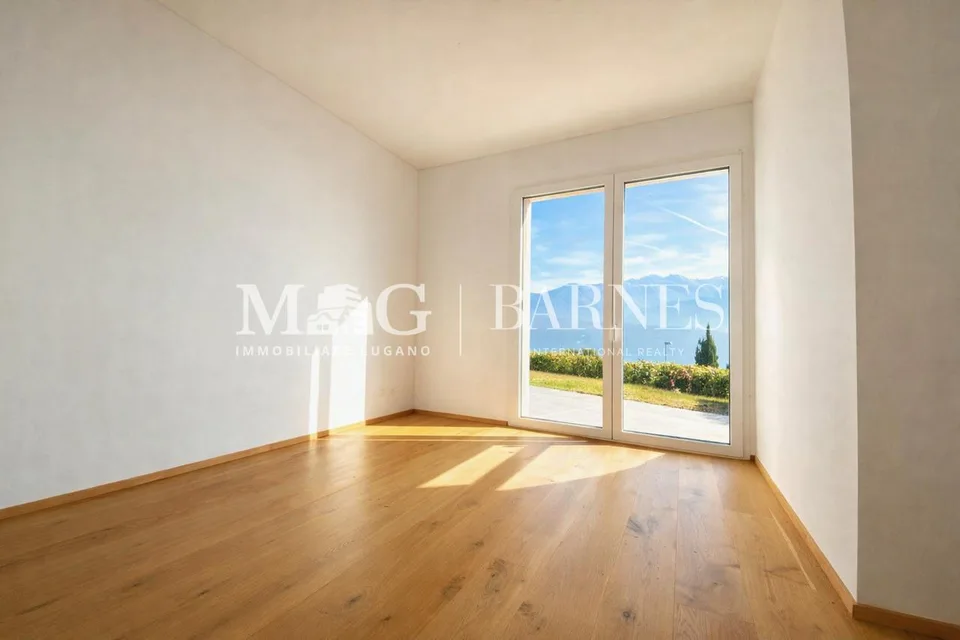 Lugano, Carona: Appartamento 4.5 locali con giardino e vista lago