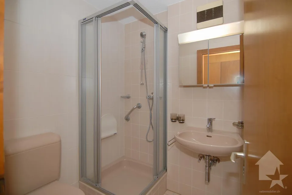 Ampio appartamento duplex ai Bains de Saillon – foto 13 di 37