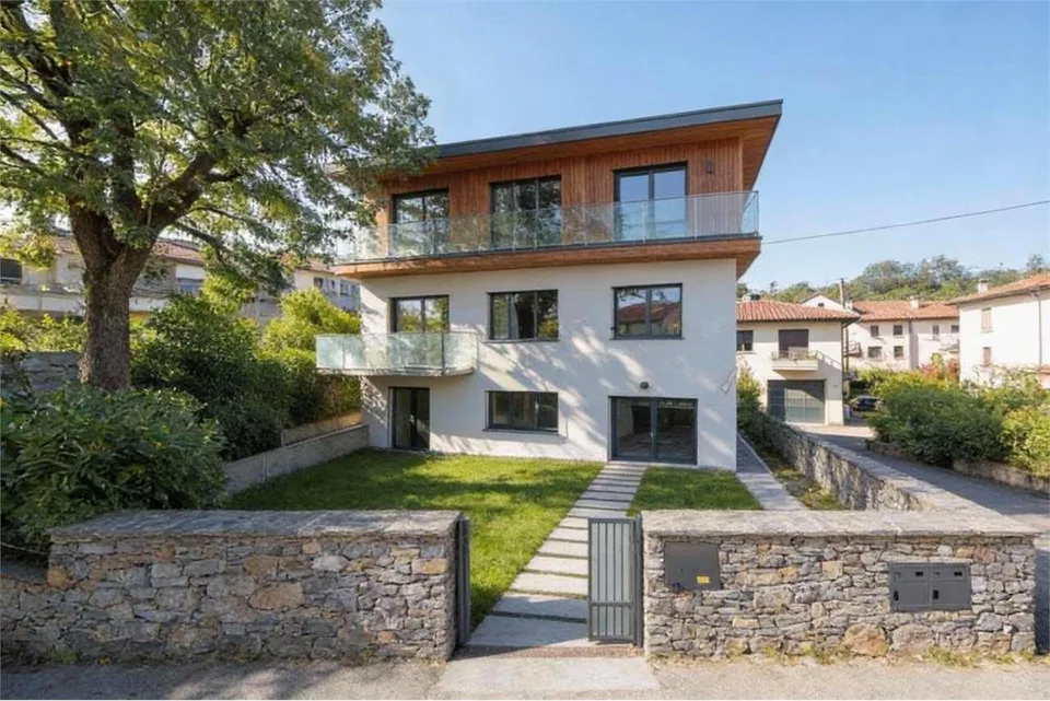 Losone - Casa Plurifamiliare in zona di prestigio