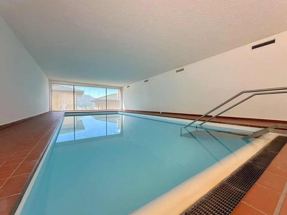 Penthouse mit Seeblick im Herzen von Muralto – Foto 9 von 11