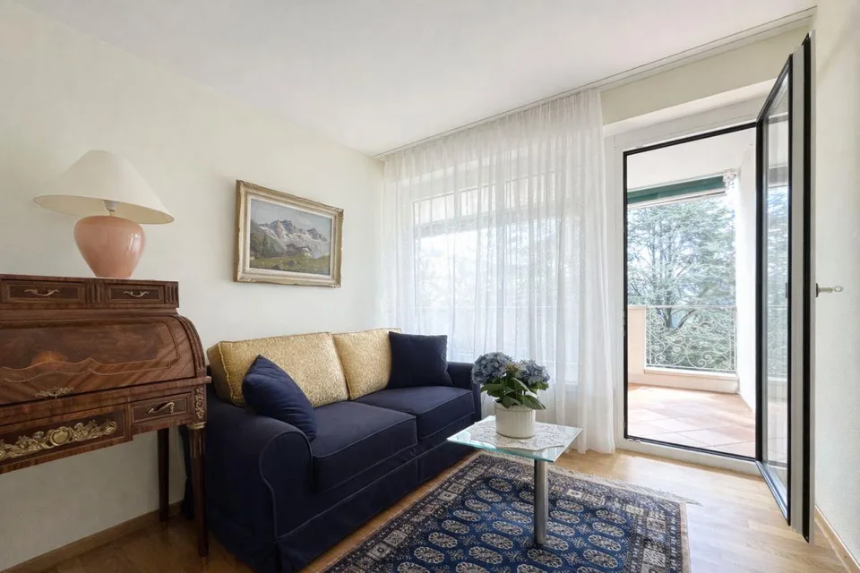 Penthouse mit Seeblick im Herzen von Muralto – Foto 6 von 11