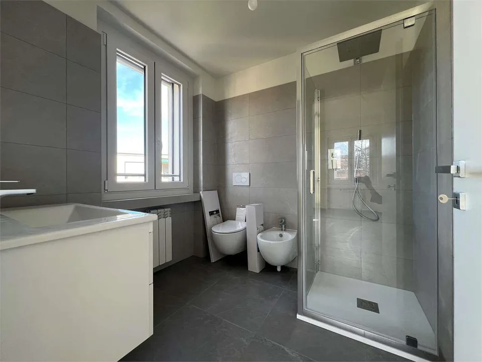 2342: Lugano, App. 3,5 Lokale renoviert – Foto 11 von 11