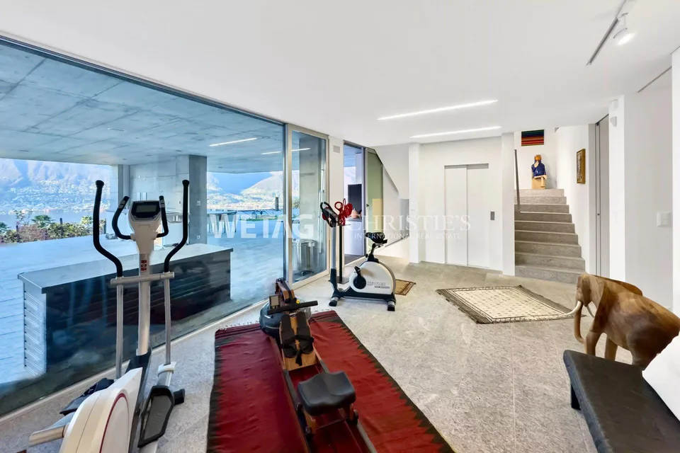 Exklusive Villa mit Panoramablick, grosszügigen Terrassen & Aussenpool im Gambarogno zu verkaufen – Foto 12 von 13