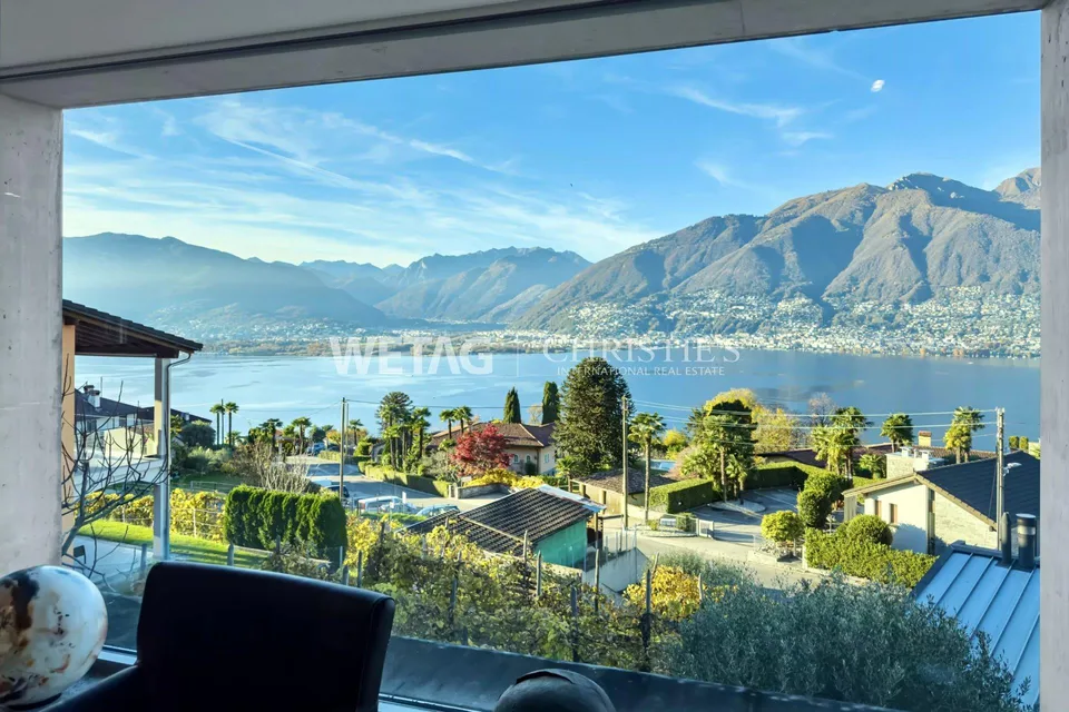 Exklusive Villa mit Panoramablick, grosszügigen Terrassen & Aussenpool im Gambarogno zu verkaufen – Foto 6 von 13