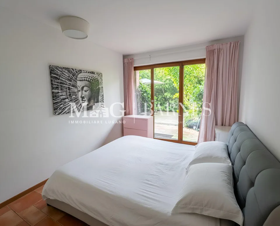 Lugano, Collina d'Oro: 2.5 locali con giardino e patio di 70 mq