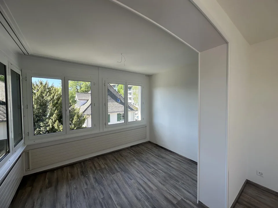 Appartamento luminoso e moderno di 4,5 locali con piano ben pensato