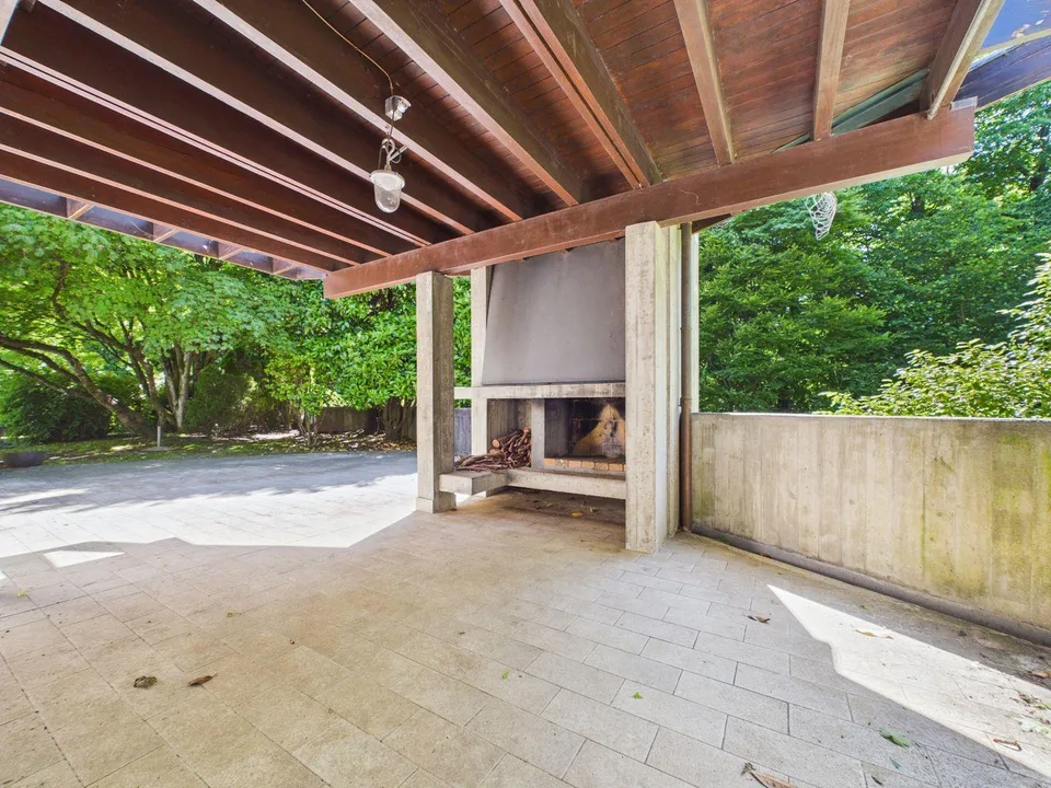 Elegante Villa mit Pool und privatem Garten in Gentilino – Foto 10 von 13