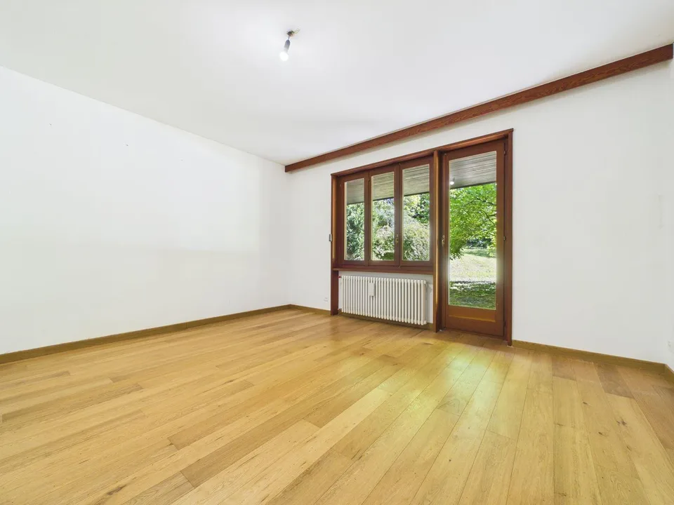 Elegante Villa mit Pool und privatem Garten in Gentilino – Foto 12 von 13
