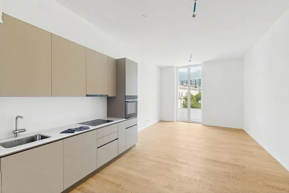 Esclusivo appartamento di 3.5 locali con vista lago nel cuore di Locarno – foto 6 di 23