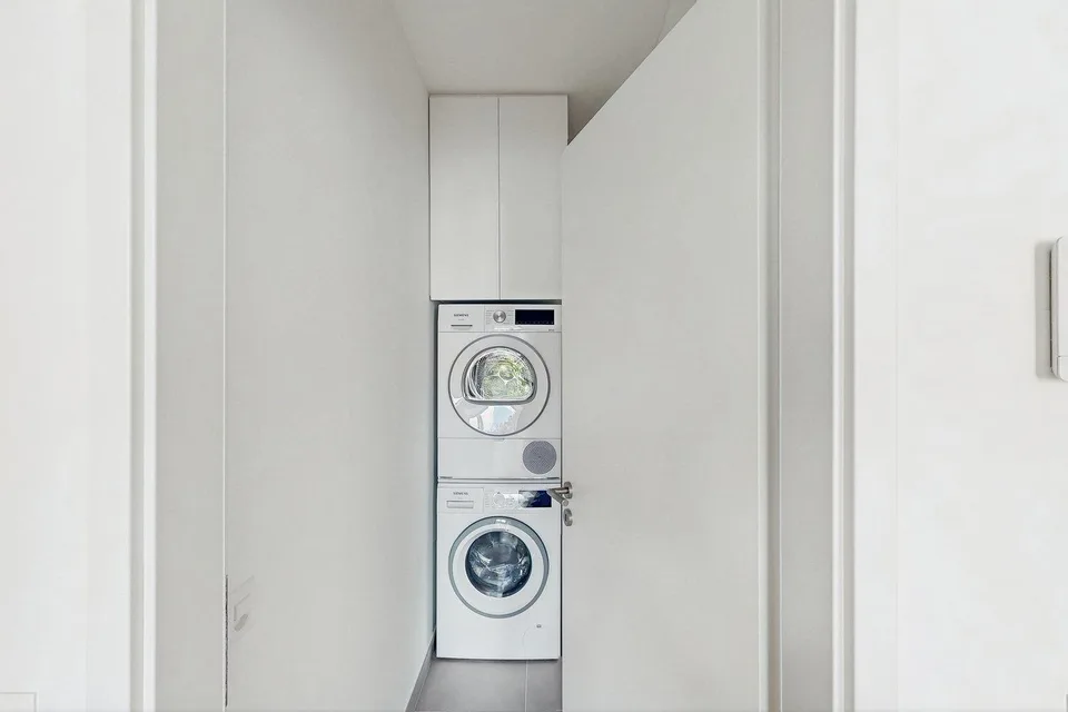 Esclusivo appartamento di 3.5 locali con vista lago nel cuore di Locarno – foto 12 di 23