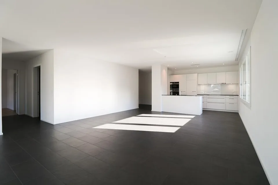 Grosszügige 3.5 Zimmer-Wohnung zu Vermieten!