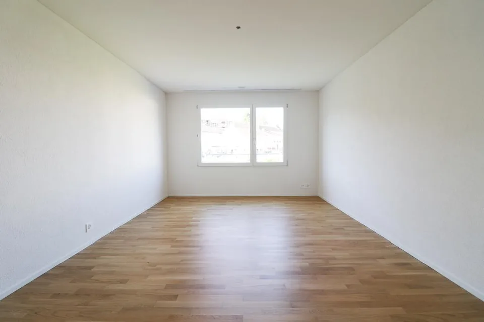 Grosszügige 3.5 Zimmer-Wohnung zu Vermieten!