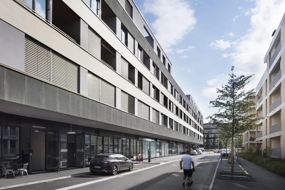 Ihre moderne 2 Zimmer-Wohnung im Herzen von Suhr