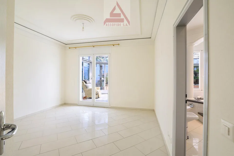 Elegante appartamento di 4.5 locali / Elegante - Zimmerwohnung – Foto 6 von 9