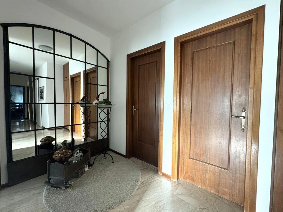 Bella casa unifamiliare con piscina