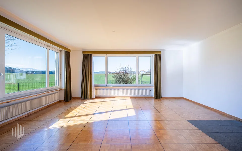 ImmoWyss - Living in Konolfingen with plenty of space, garden, and views
