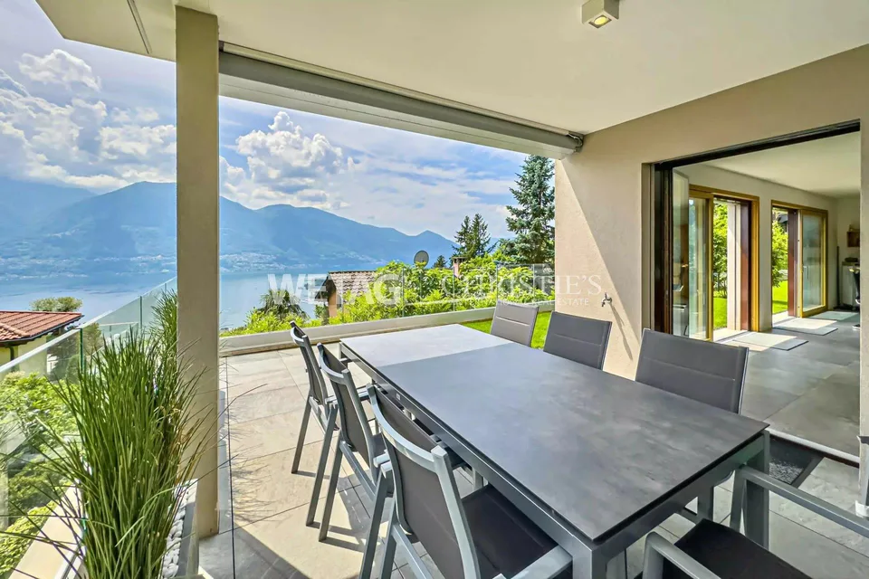 Residenz Cedrus: Appartement moderne avec jardin & vue lac magnifique à Minusio à vendre
