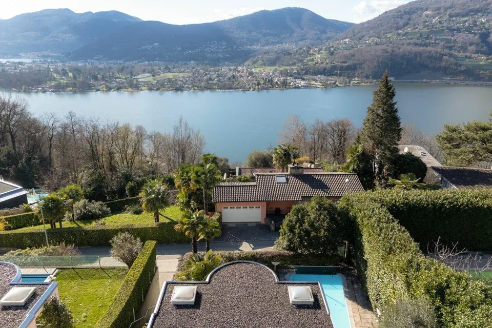 Splendide villa avec piscine à Montagnola