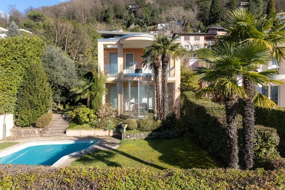 Splendida villa con piscina a Montagnola