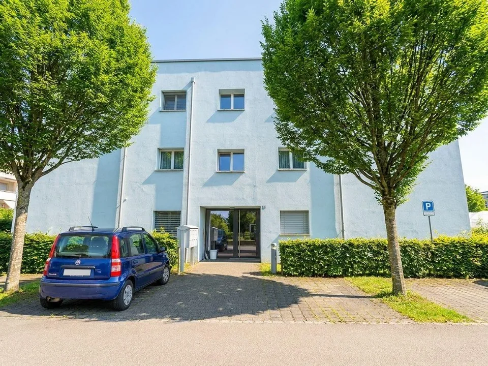 Helle 4.5-Zimmer-Gartenwohnung mit Sitzplatz in Sirnach