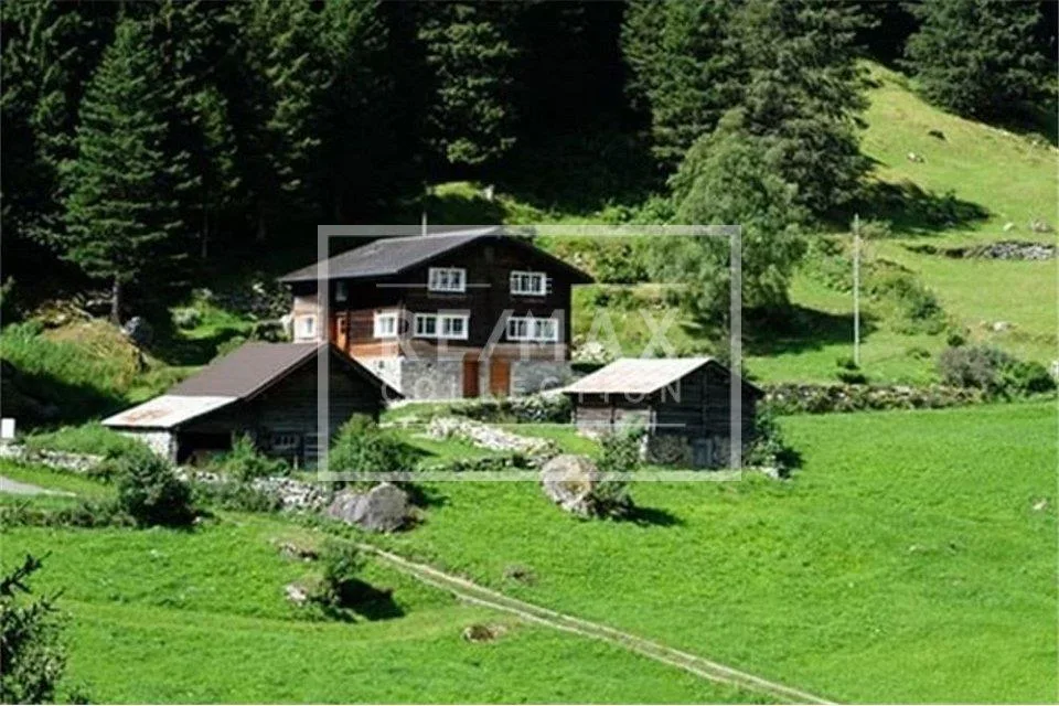 Historisch sanierter und erhaltener Strickbau, 5.5-Zimmer-Einfamili...