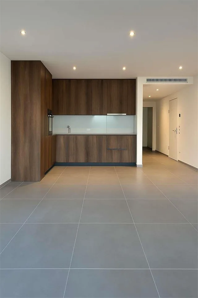 Moderno 2.5 con giardino