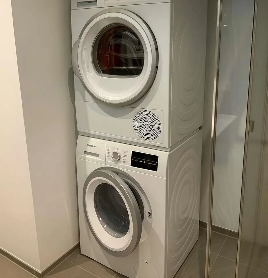 Moderno 2.5 con giardino – Foto 6 von 12