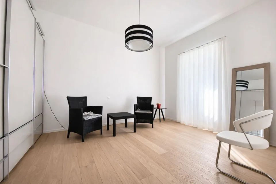 Modernes Apartment im Zentrum von Chiasso – Foto 9 von 14