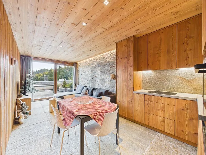 MODERN MIT GROSSER TERRASSE UND WEITBLICK
